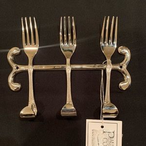 Decorative Wall Mounted, 3 Fork Display
NWT
